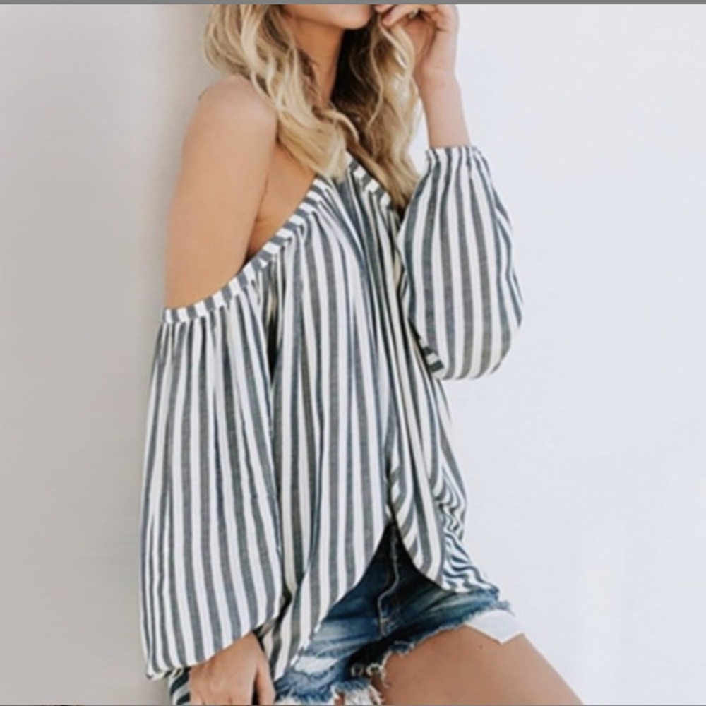 🔥New Arrival🔥Khloe Cold Shoulder Top